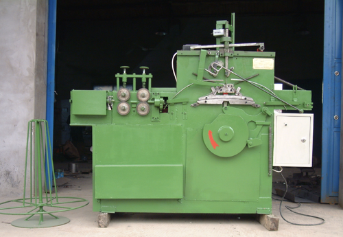 Aktueller Firmenfall über US Customer Orders Complete Wire Hanger Electrostatic Powder Coating Plant with Spraying and Drying Line