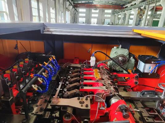 DURA Brand Blind Rivet Kaltkopfmaschine Hochgenauigkeit 380V Rivetmachine für Edelstahl 5-Die 5-Blow Typ